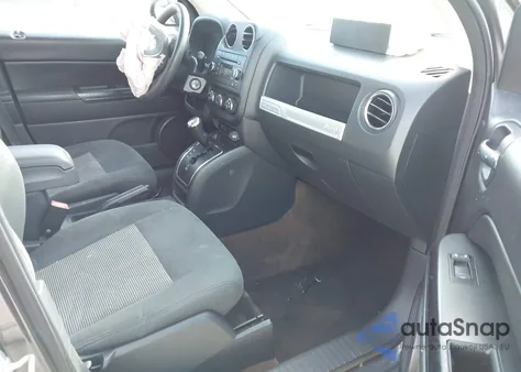 2016 Jeep Compass Sport из США, поврежденный, VIN 1C4NJCBA7GD621832